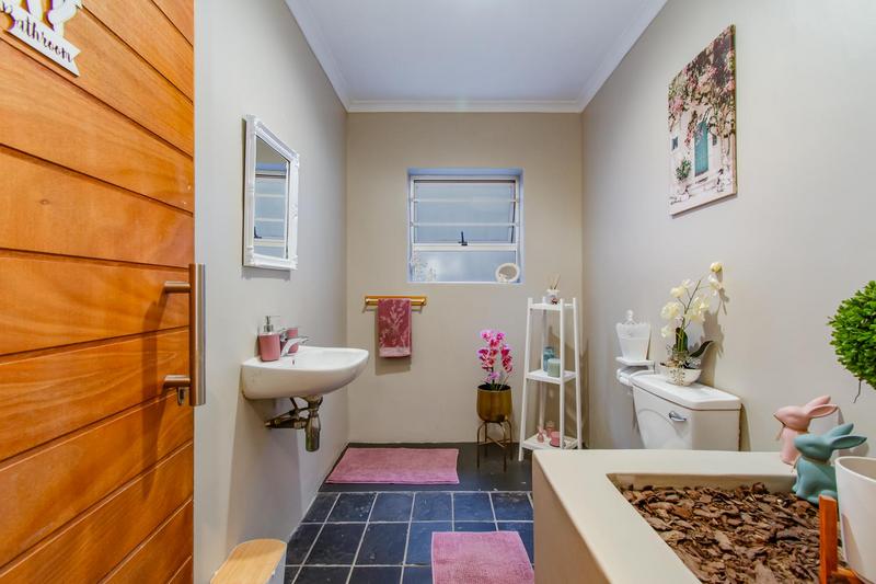4 Bedroom Property for Sale in D